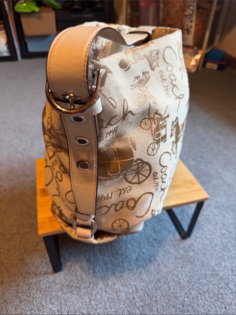 Coach Beige and Tan Signature Horse & Carriage Shoulder Bag - Picture 3 of 8